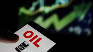 بعد إلغاء ترمب ضربات مقررة على إيران.. تراجع كبير في أسعار النفط